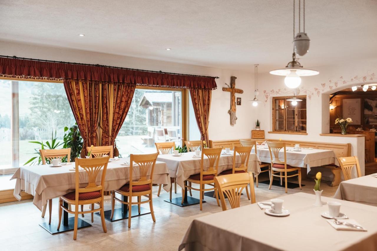 Garni Ciasa Urban Aparthotel Badia  Ngoại thất bức ảnh