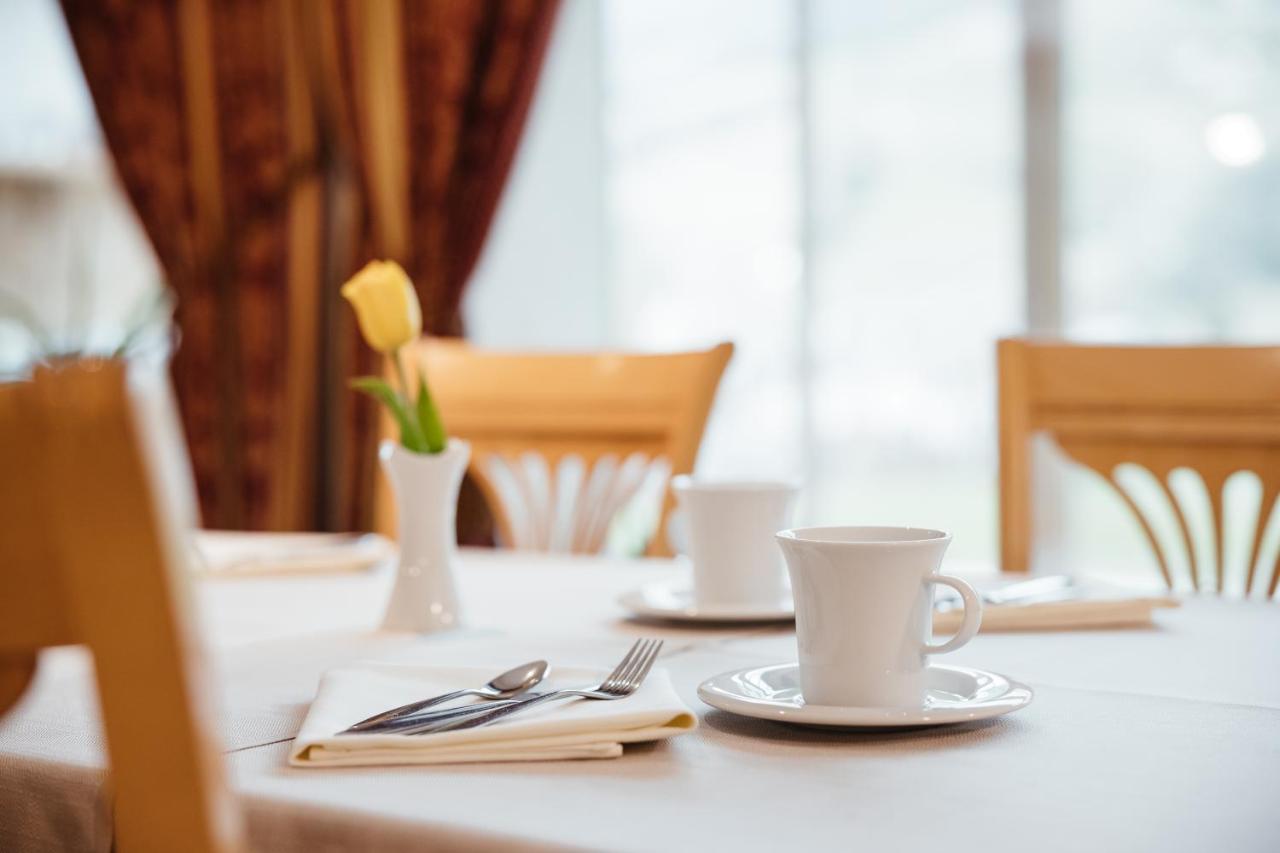 Garni Ciasa Urban Aparthotel Badia  Ngoại thất bức ảnh
